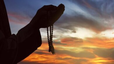 أذكار المساء حصن المسلم من كل سوء.. 5 فوائد لمن يرددها يوميا