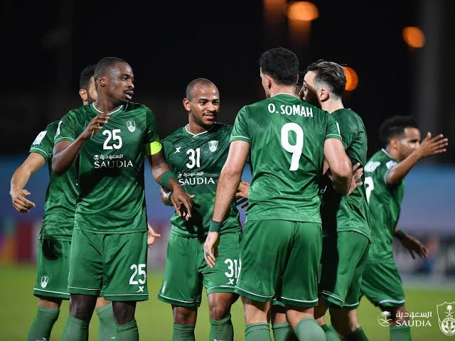 أهلي جدة يطارد نجم الدوري الانجليزي