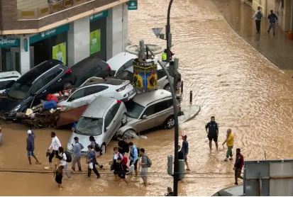 ارتفاع حصيلة قتلى فيضانات تكساس إلى 82 شخصا