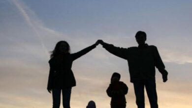 الأسرة تنهار حال رفع العبء عن الرجل وإلقائه على المرأة