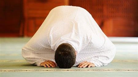 الإفتاء تحدد 12 دليلا كاشفا لـ علامات قبول الطاعة.. تعرف عليها