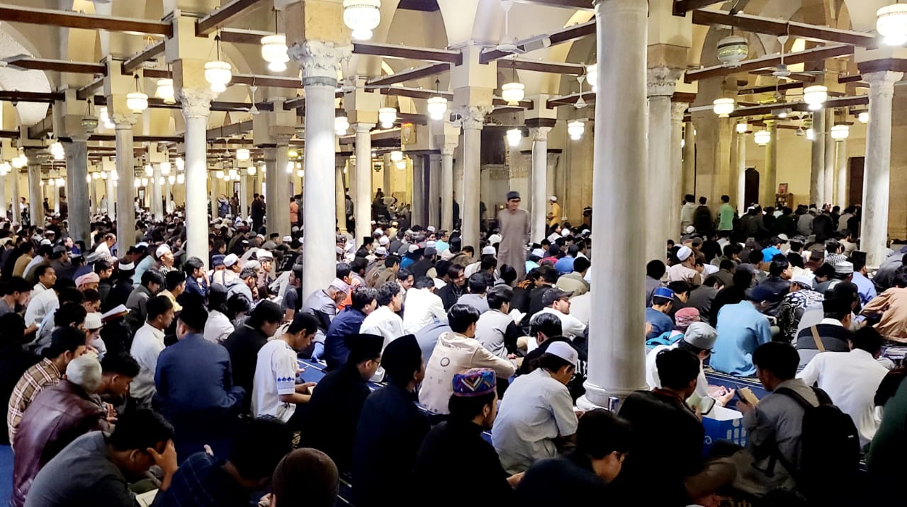 النبي كان يأخذ بالأسباب ويصدق التوكل على الله.. فيديو