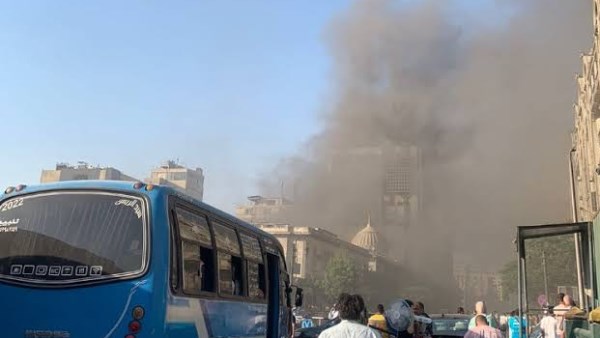 بدون إصابات.. حريق داخل مغسلة سيارات في مصر الجديدة