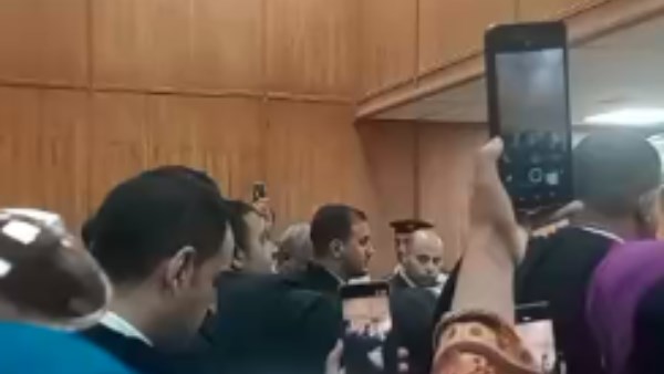 ذنبهم أيه يا أمي.. دفاع سائق التريلا في حادث الإقليمي يطالب ببراءة المتهم