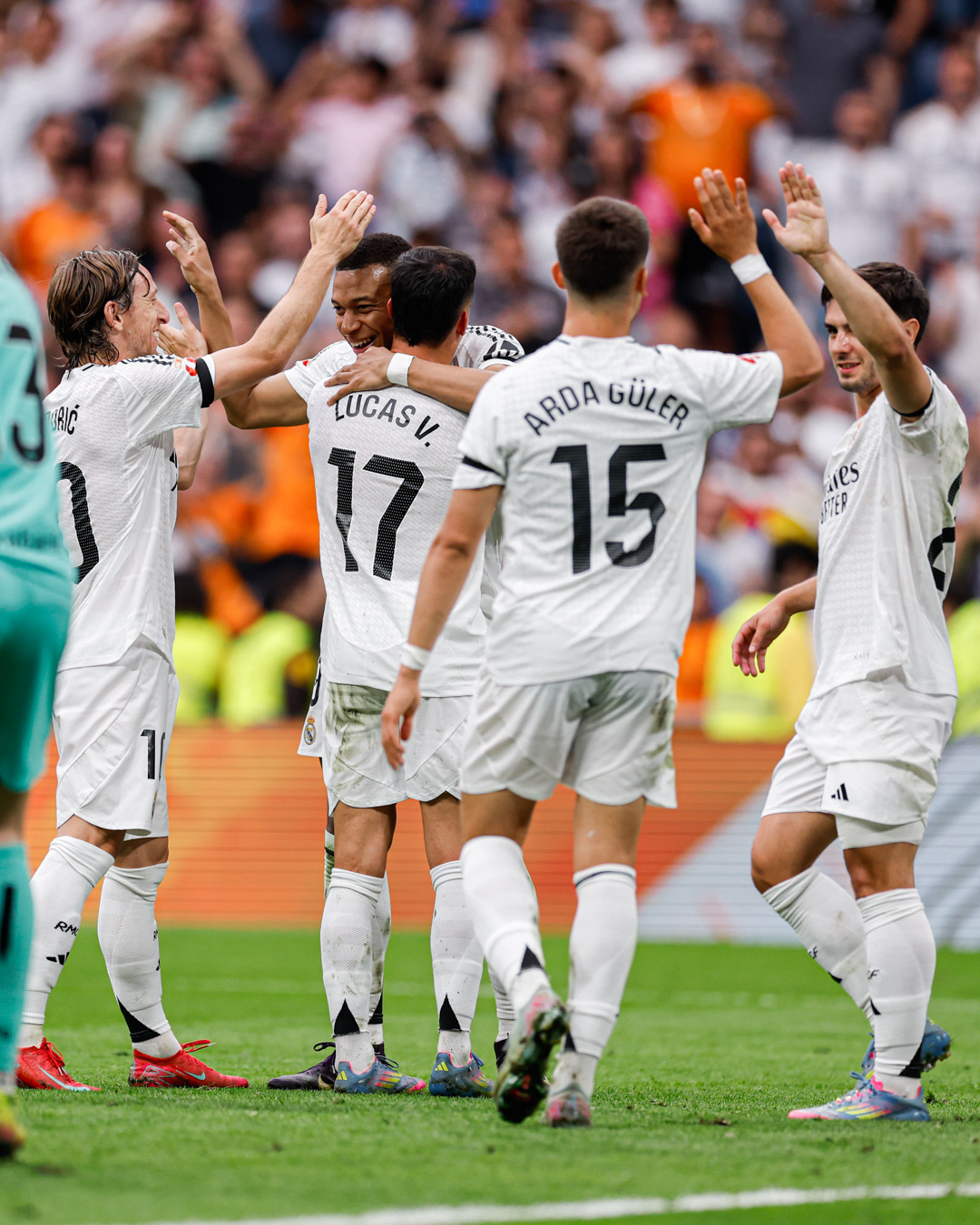 ريال مدريد يراقب موهبة ألمانيا الشابة تمهيدا لضمها
