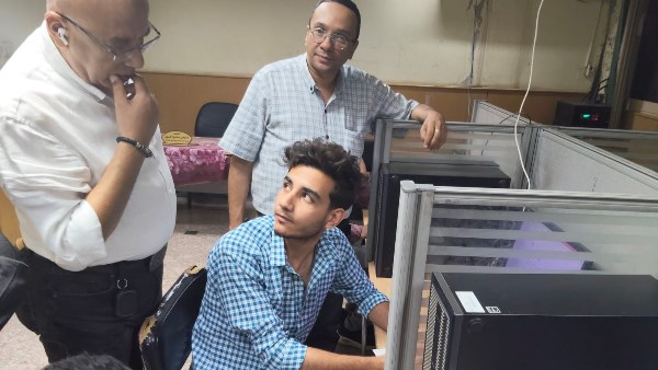 صحة قنا تتابع سير العمل بغرفة الطوارئ بعد تأثر خطوط الاتصالات