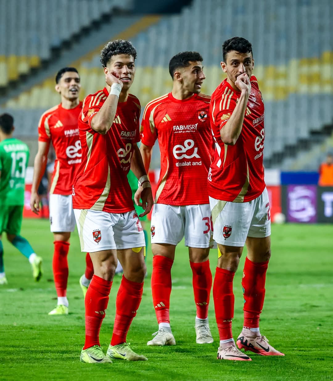 صفقة جديدة في القلعة الحمراء.. الأهلي يخطف موهبة الدوري لتدعيم الجبهة اليسرى