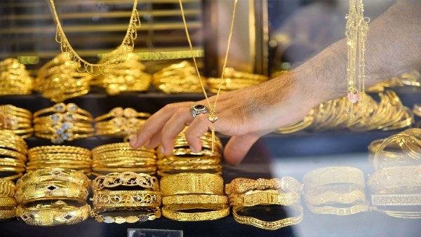 عيار 21 يسجل 4650 جنيها.. أسعار الذهب اليوم الجمعة 4/7/2025