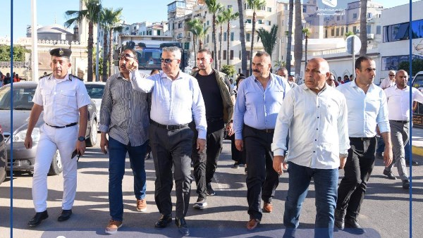 محافظ الإسكندرية يشدد على رفع كفاءة منظومة النظافة والإزالة الفورية للإشغالات وردع المخالفين