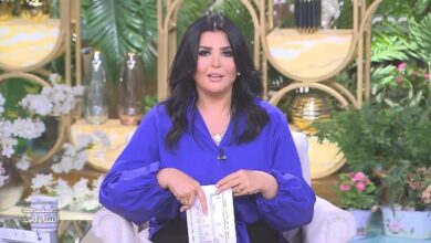 منى الشاذلي تكشف حقيقة سرقة إحدى الضيوف لوحة فنانة دنماركية