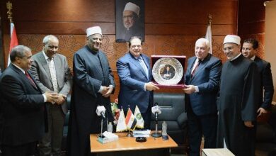 نفتخر بما قدمه الرئيس السيسي لمصر.. شيخ الأزهر ينشر رسالة الإسلام السمحة