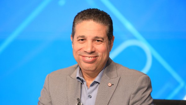 هانوا على أنفسهم ... هجوم عنيف من أحمد جلال ضد نجوم الزمالك