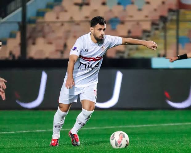 هل انتهت القصة؟ نجم الزمالك يلوح بالرحيل.. والأسباب المالية تشعل الأزمة