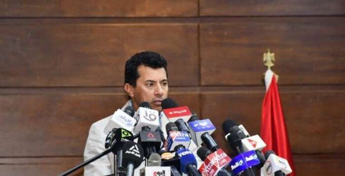 وزير الرياضة ومحافظ القاهرة يفتتحان منشآت رياضية جديدة