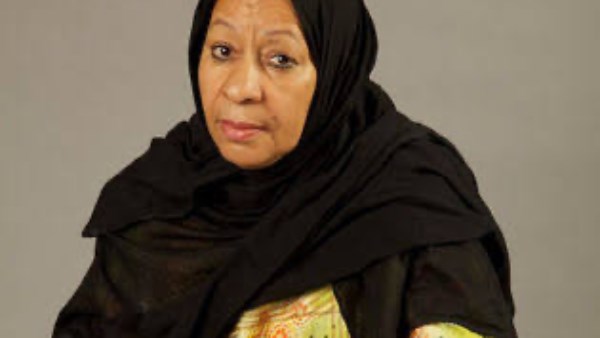 وفاة الإعلامية والفنانة الإماراتية رزيقة الطارش عن عمر ناهز 71 عامًا